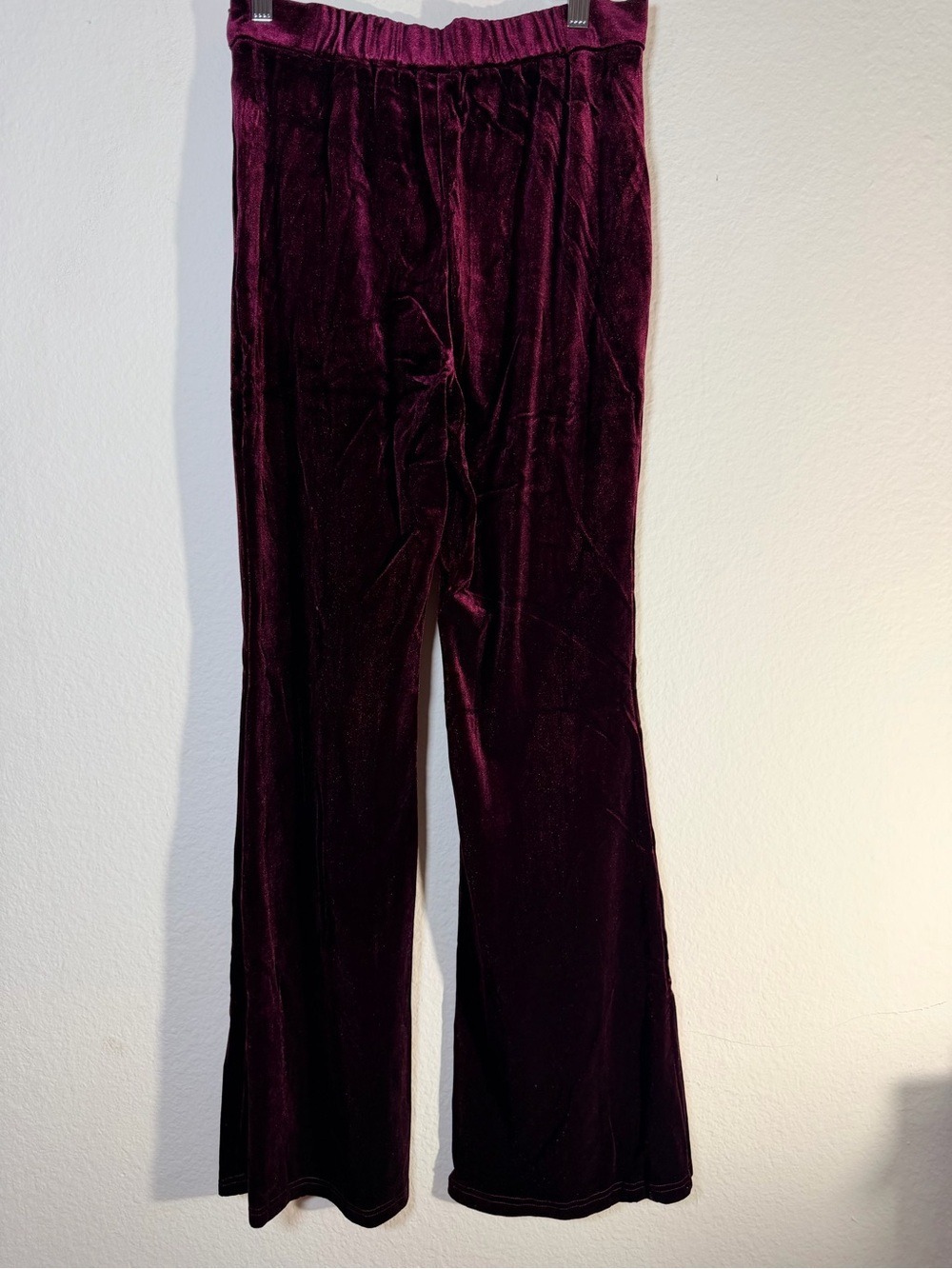 Halara Burgundy Velvet Flare Pants Small Pull On Stretch NWT - Picture 6 of 10